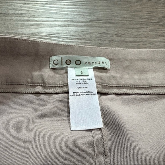 Cleo Cream Pencil Skirt - Picture 2 of 2